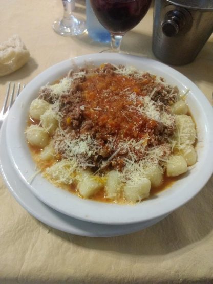 Ñoquis Bolognesa